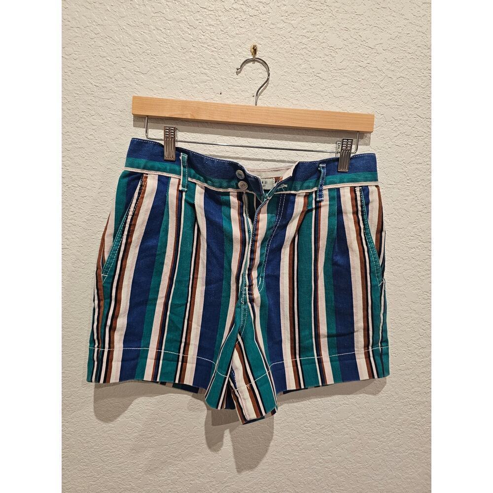 Forever 21 Striped short vintage look sz 26